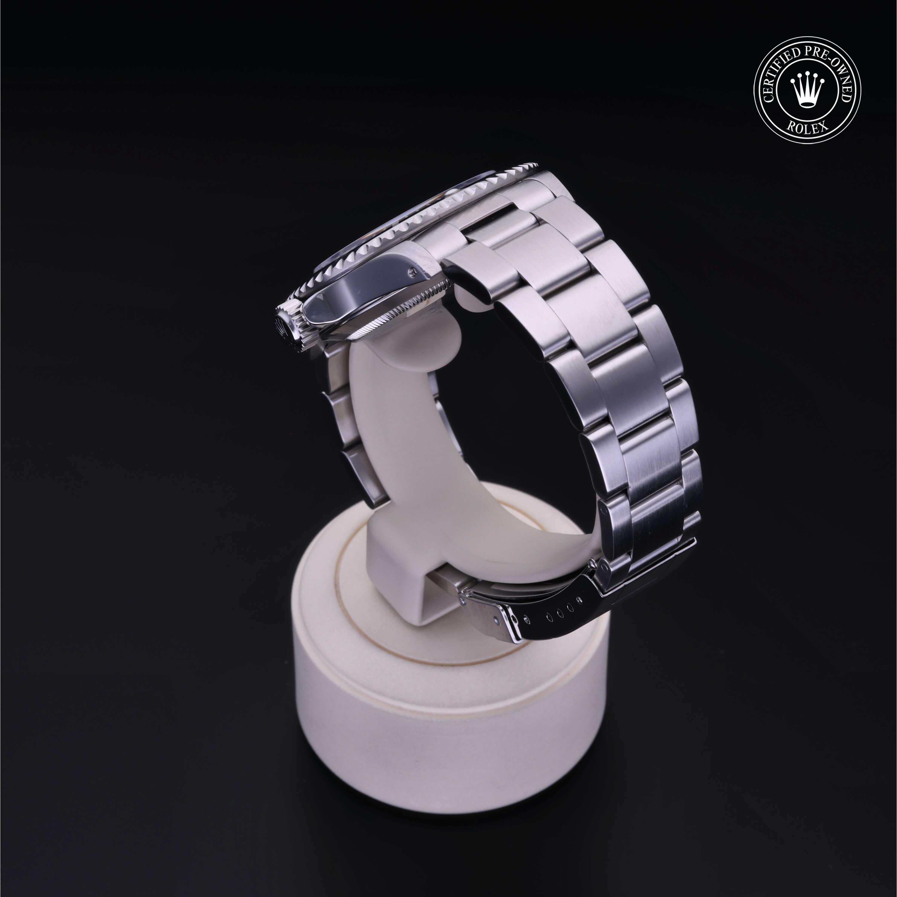 Oyster Perpetual Submariner