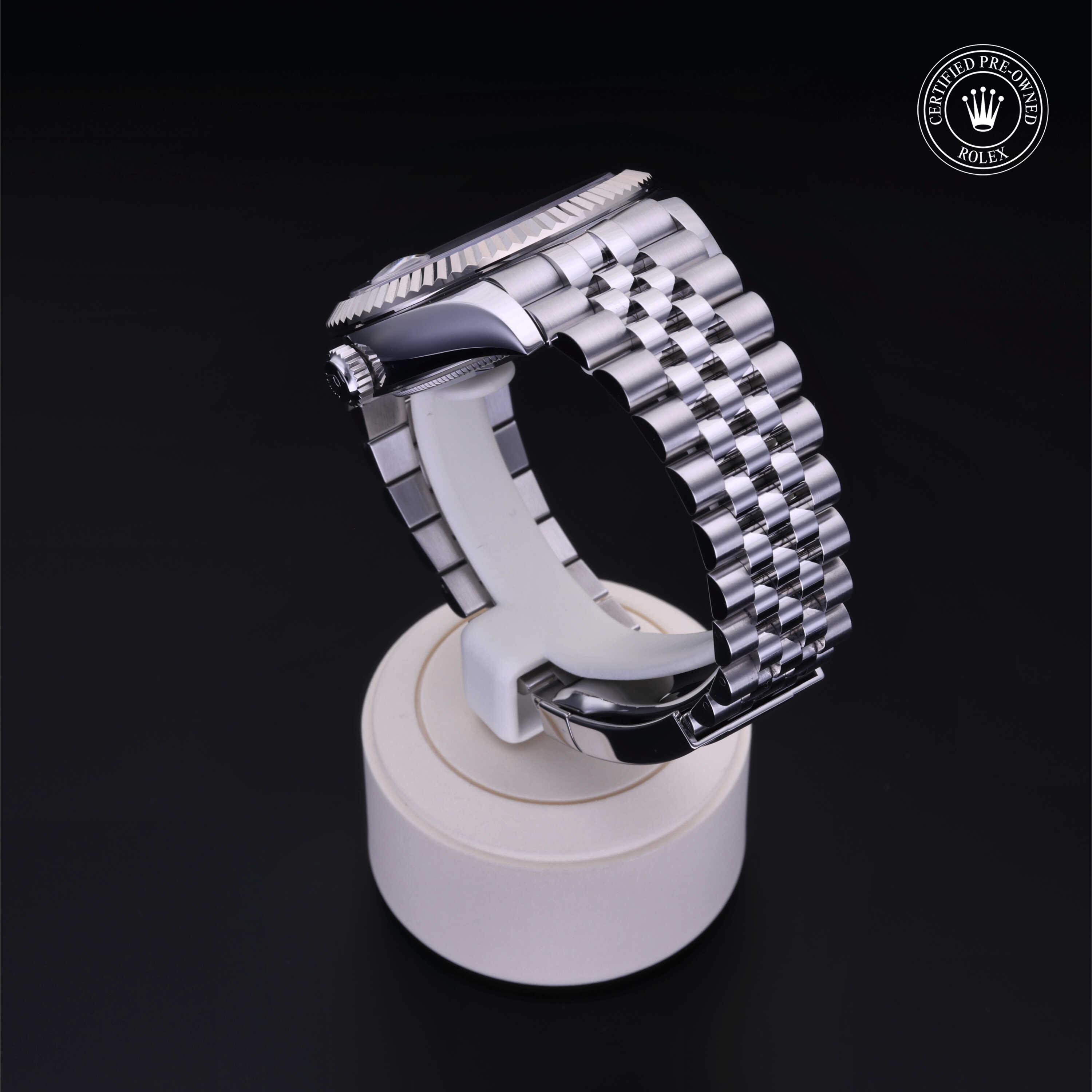 Oyster Perpetual Sky-Dweller